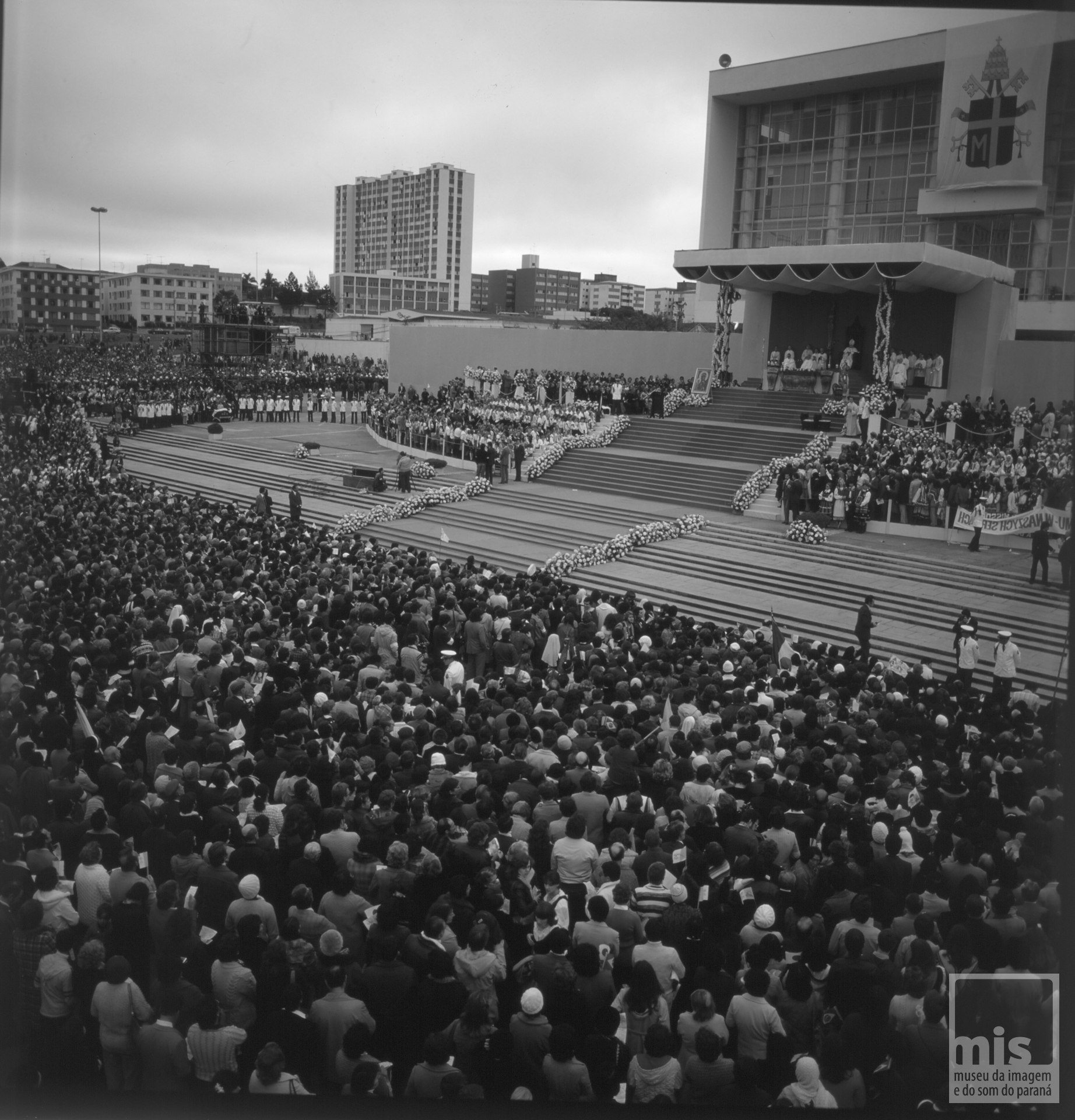 Visita do Papa a Curitiba com Missa no Centro Cívico, 06 de julho de 1980 (Coleção Palácio Iguaçu)