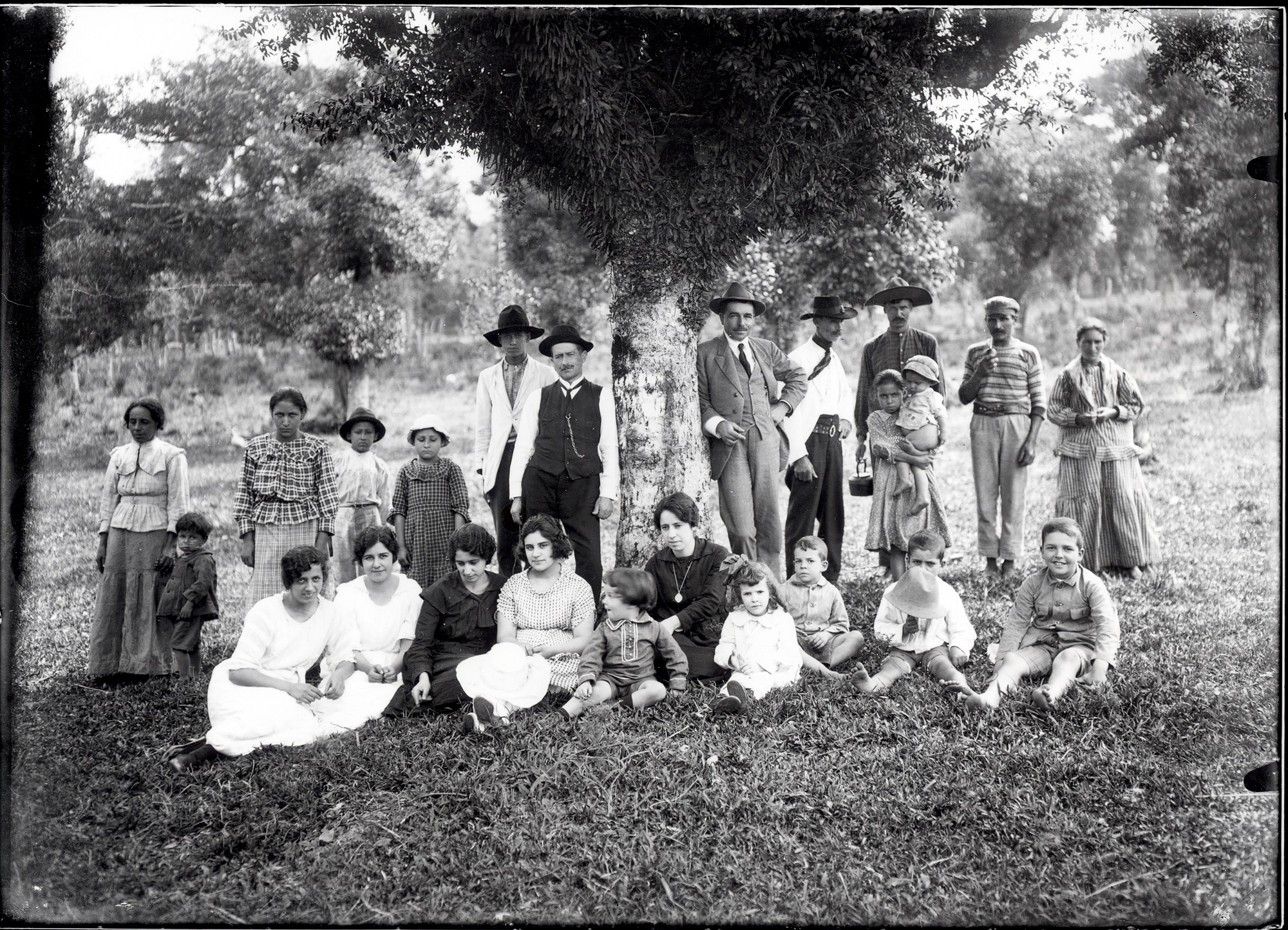 MIS-PR realiza palestra sobre a obra do fotógrafo Guilherme Glück.