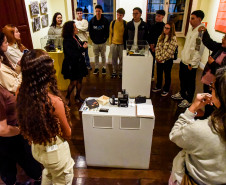 MIS-PR apresenta programação de janeiro com oficinas, visitas noturnas e bate-papo musical