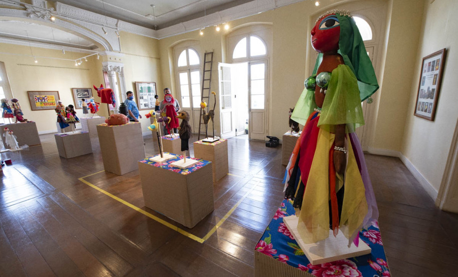 Exposição Fragmentos Teatro de Bonecos Dadá