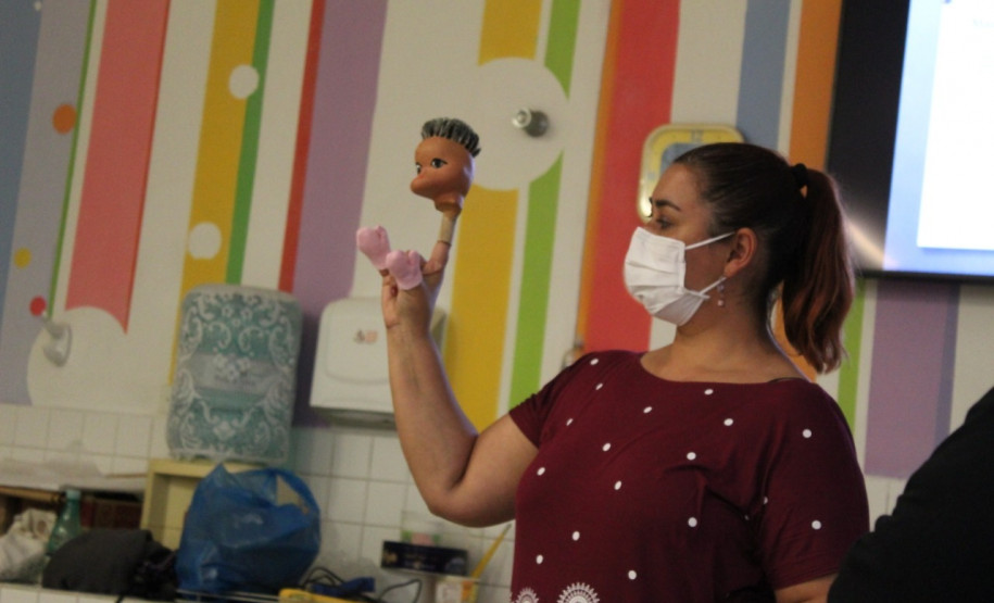 Oficina para professores no MIS