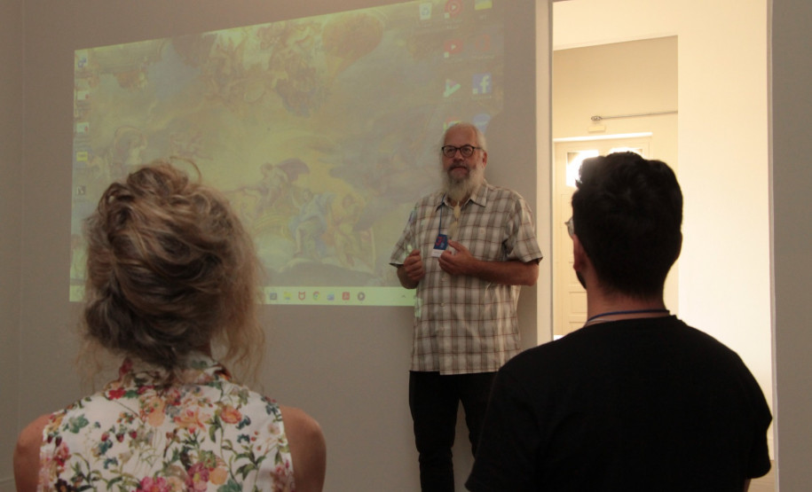 Visitas técnicas e institucionalização do Fórum dos MIS marca segundo dia de evento no MIS-PR. Foto: SEEC