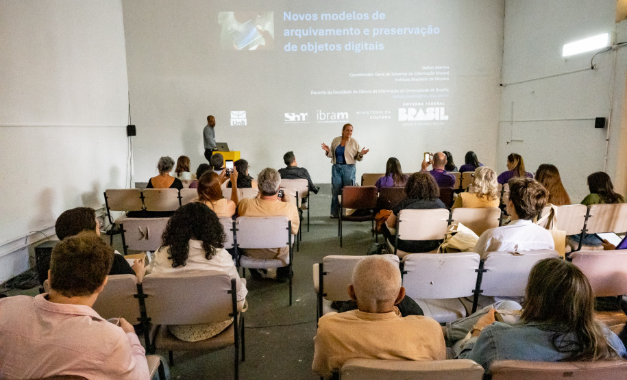 Sediado pelo MIS-PR, Fórum Brasileiro dos Museus da Imagem e do Som encerra com fortalecimento nacional do setor. Foto: Kraw Penas/SEEC