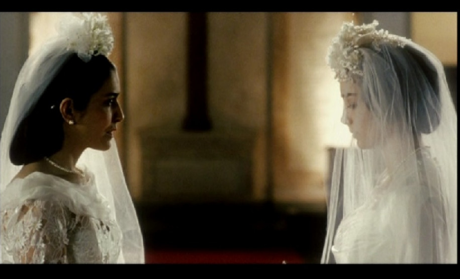 Considerado o mais importante autor teatral brasileiro e adaptado diversas vezes para o cinema, Nelson Rodrigues é o tema desta mostra de cinema organizada pelo Museu da Imagem e do Som do Paraná (MIS-PR) que ocorre entre os dias 19 e 22 de março de 2013 no Auditório Brasílio Itiberê. Na imagem, Leticia Sabatella e Simone Spoladore em Vestido de Noiva. Foto: Divulgação