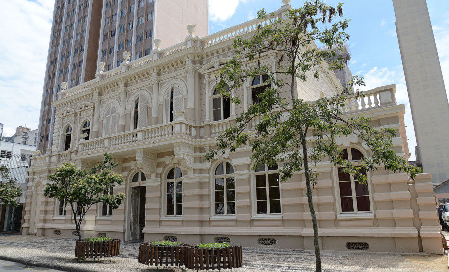 MIS-PR promove palestra sobre o General Gomes Carneiro com fotos de Guilherme Glück